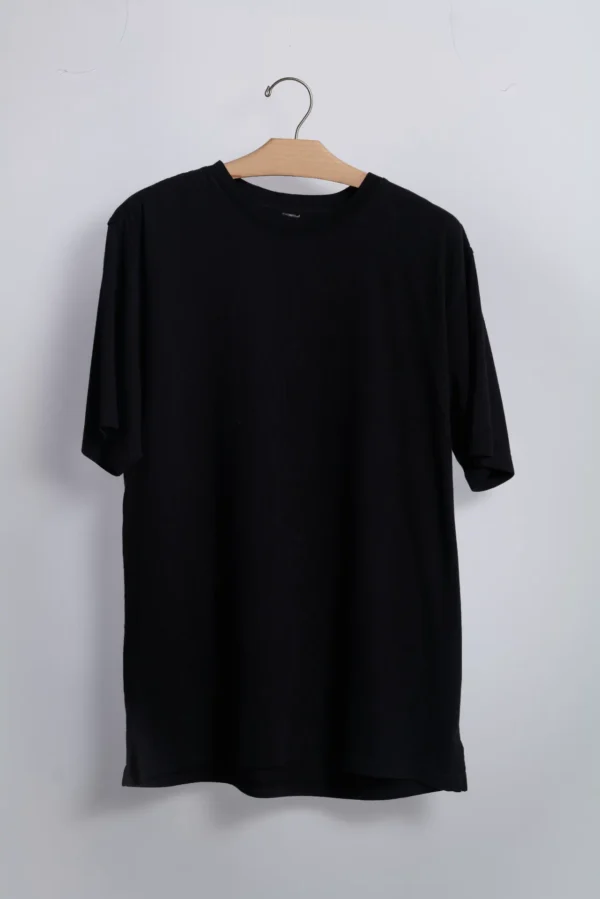 R101 black front
