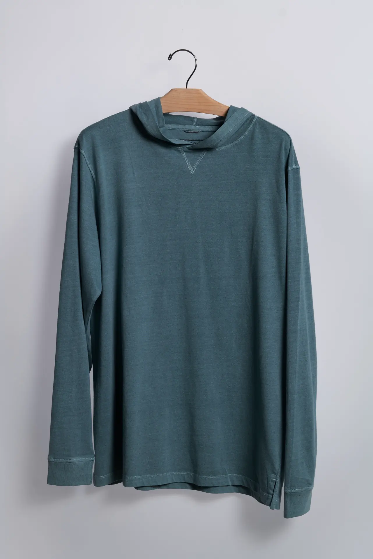 R208 washedspruce front